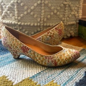 Floral Kitten Heel